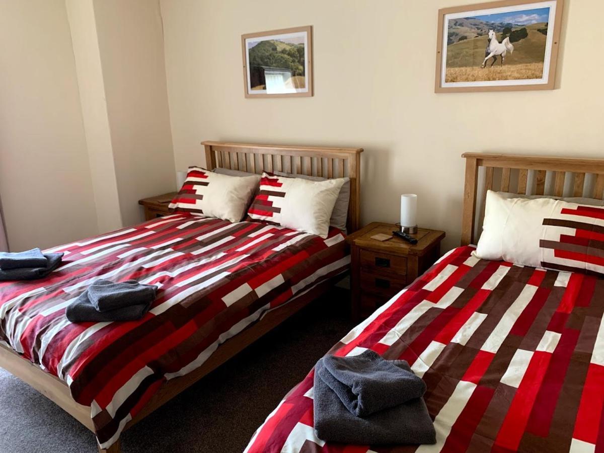 White Horse Tavern Телфорд Экстерьер фото